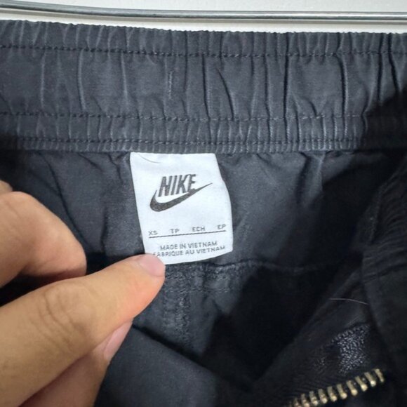 Nike Cargo Pants Drawstring Waist Lightweight Casual Black‎ XS - Picture 3 of 6
